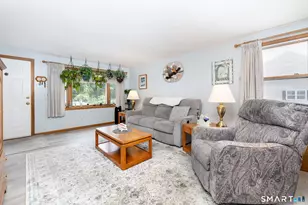 2 Persimmon Ln, Glastonbury, CT 06033 - Photo 4