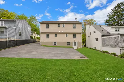 124 Pine Hill Avenue, Stamford, CT 06906 - Photo 2