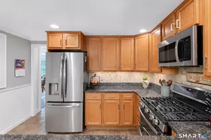 141 Head of Meadow Rd, Newtown, CT 06470 - Photo 6