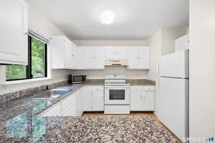 60 Lawn Ave, Stamford, CT 06902 - Photo 14
