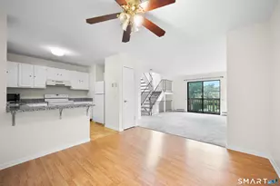 60 Lawn Ave, Stamford, CT 06902 - Photo 10