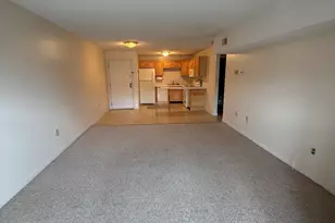 2300 Harbor View Dr, Rocky Hill, CT 06067 - Photo 2