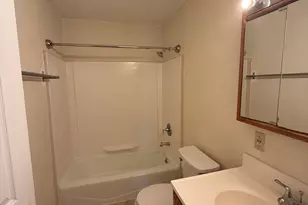 2300 Harbor View Dr, Rocky Hill, CT 06067 - Photo 6