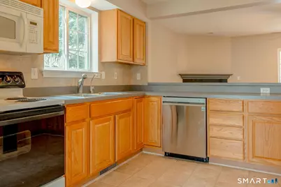 47 Tunxis Street #12, Farmington, CT 06032 - Photo 8