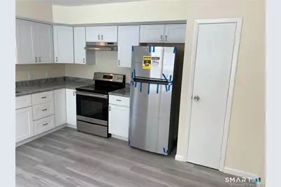 9 South Street #B, Bethel, CT 06801 - Photo 2