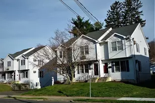 29 Cleveland St, Danbury, CT 06810 - Photo 2