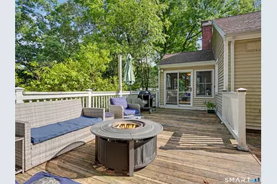 17 North Forest Circle, West Haven, CT 06516 - Photo 30