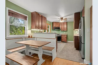 17 North Forest Circle, West Haven, CT 06516 - Photo 6