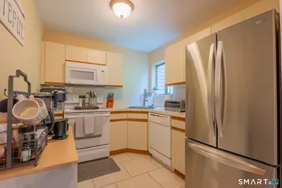 55 Cross Street #E5, Danbury, CT 06810 - Photo 6