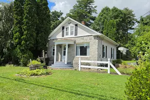 506 Church St, Putnam, CT 06260 - Photo 2