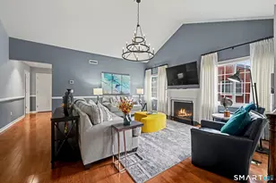 126 Roberton Crossing, Fairfield, CT 06825 - Photo 6