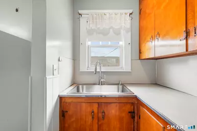 139 Richards Street, West Haven, CT 06516 - Photo 16