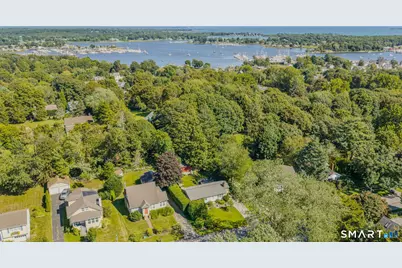 182 Ocean View Avenue, Groton, CT 06355 - Photo 4