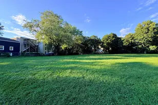 35 Lake St, Norwich, CT 06360 - Photo 4