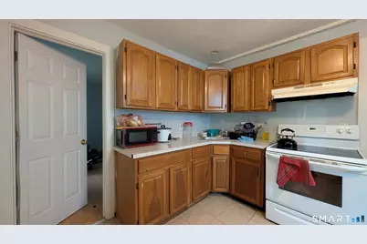 35 Lake Street, Norwich, CT 06360 - Photo 10