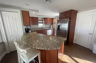 21 Seaside Ln, Old Lyme, CT 06371 - Photo 8