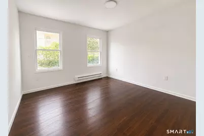 10 Edwards Street, Waterbury, CT 06708 - Photo 8