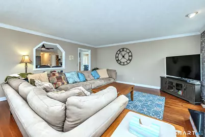 9 Pez Court, North Haven, CT 06473 - Photo 16