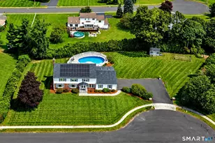 9 Pez Court, North Haven, CT 06473 - Photo 2