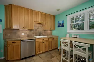8 Lakeside Dr Exte, Ridgefield, CT 06877 - Photo 8