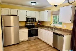 200 Yale St, Waterbury, CT 06704 - Photo 6