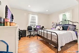 108 Pleasant Ave, East Haven, CT 06512 - Photo 8