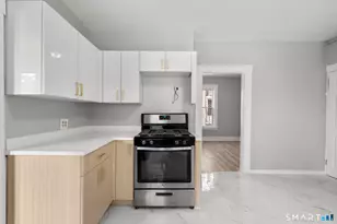 30 N Walnut St, Waterbury, CT 06704 - Photo 10