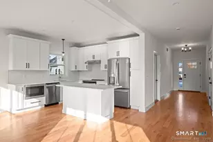 16 Fieldstone Ct, Bethel, CT 06801 - Photo 2
