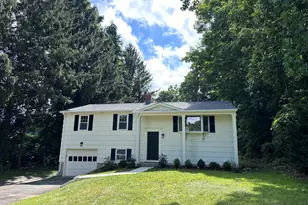10 Indian Hill Rd, North Branford, CT 06405 - Photo 2
