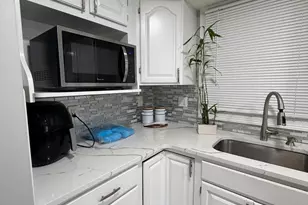 42 Shelley Ln, Glastonbury, CT 06033 - Photo 4