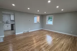 42 Shelley Ln, Glastonbury, CT 06033 - Photo 2