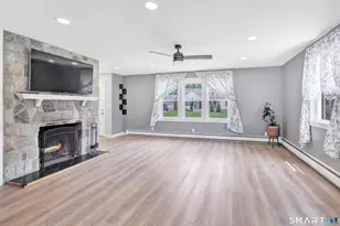 61 Wakeley St, Shelton, CT 06484 - Photo 6