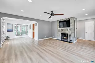 61 Wakeley St, Shelton, CT 06484 - Photo 4