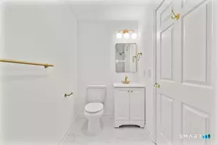 468 Main St, East Lyme, CT 06357 - Photo 14
