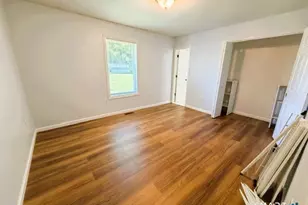 83 Essex Ave, Waterbury, CT 06704 - Photo 12
