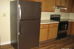 975 Meriden Rd, Waterbury, CT 06705 - Photo 6