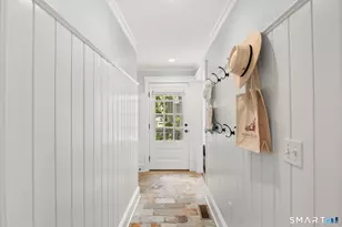 1644 Boston Post Rd, Darien, CT 06820 - Photo 20