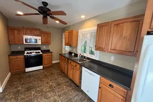 125 Orchard St, Ellington, CT 06029 - Photo 12