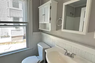 30 Jefferson Ave, New London, CT 06320 - Photo 14