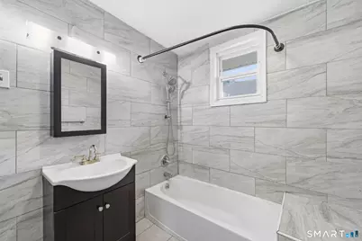 201 Francis Street, New Britain, CT 06053 - Photo 18