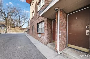 240 Oak St, Bridgeport, CT 06604 - Photo 16