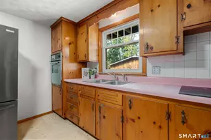 2 Copper Dr, Enfield, CT 06082 - Photo 8