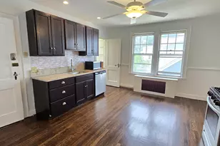 316 Stanley St, New Britain, CT 06051 - Photo 2