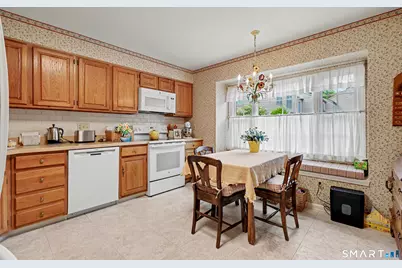 39 Lambert Common #39, Wilton, CT 06897 - Photo 22