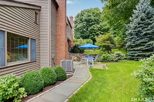 39 Lambert Cmn, Wilton, CT 06897 - Photo 6