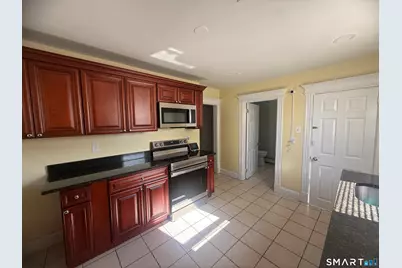 382 Vine Street, Hartford, CT 06112 - Photo 2