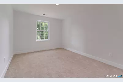 311 Orchard Avenue, Newington, CT 06111 - Photo 10