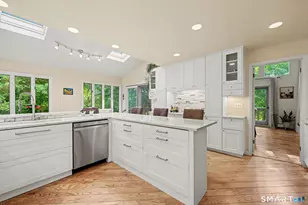 40 Beechwood Ln, Ridgefield, CT 06877 - Photo 4