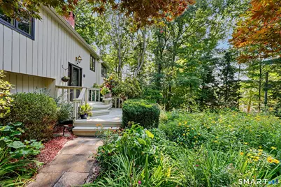 40 Beechwood Lane, Ridgefield, CT 06877 - Photo 2