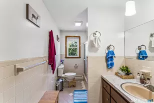 5 North St, East Haven, CT 06513 - Photo 8